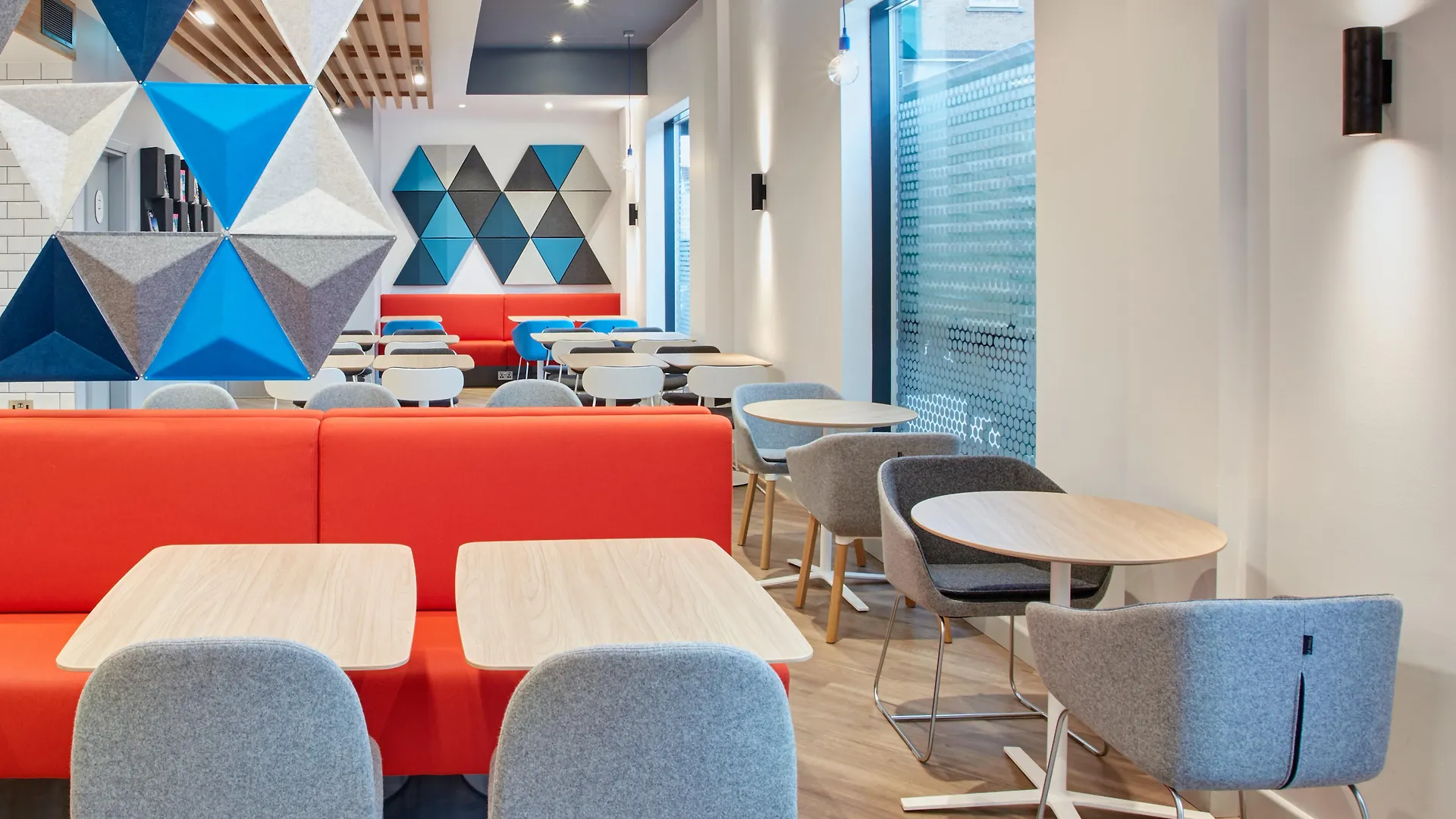 Holiday Inn Express London-Ealing, An Ihg Hotel London