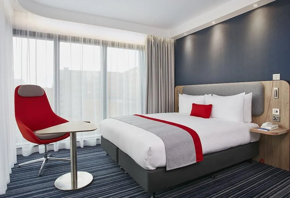 Holiday Inn Express London-Ealing, An Ihg Hotel  London